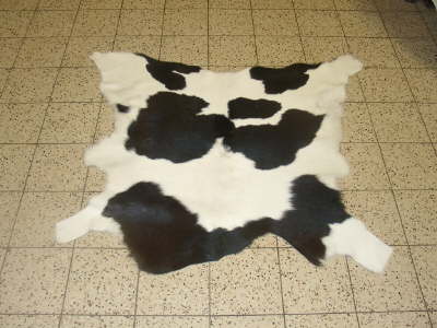Kalbfell, schwarz-weiß